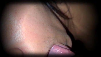 Na academia sem calcinha treinando com tesão