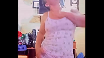 Favelada bem gostosinha com fantasia