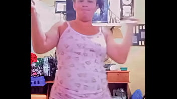 Favelada bem gostosinha com fantasia