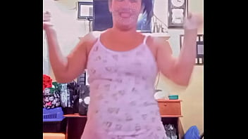 Favelada bem gostosinha com fantasia