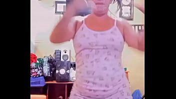 Favelada bem gostosinha com fantasia