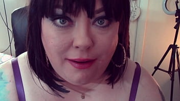 Chubby Uk Domme Wears Rubber Gloves & Wants You To Cum Hard While Thinking About Sucking Cocks For You Mistress thumbnail
