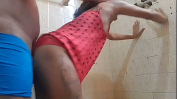 Velho brocha toma tadalafila para botar no cu da sua enteada