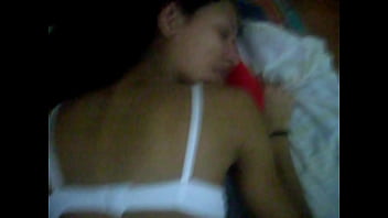 Friend responds to jade's request and puts it deliciously in her pussy