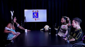 Faz a putaria de verdade gosta do saco grande do pau pra sentir batendo na buceta colocou o plug no cu e o 69 tifany rocha swing cast watch sheer red