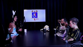 Faz a putaria de verdade gosta do saco grande do pau pra sentir batendo na buceta colocou o plug no cu e o 69 tifany rocha swing cast watch sheer red