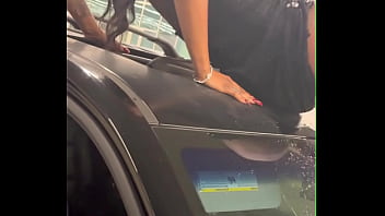 Squirting all over memphis & fucking