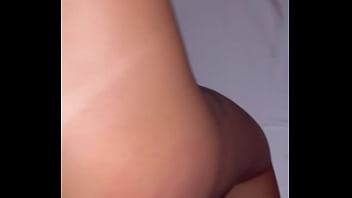 Minha vizinho terinou hoje que veio mida