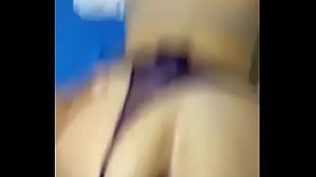 Esposa com calcinha de lado