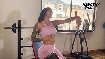 I take pictures in the gym and end up masturbating