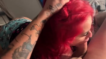 Uma piroca grossa para o cu apertado de uma gostosa