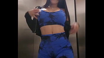 Alejandra palacios and her boyfriend get horny in a bogota shopping center aleja and aaroon