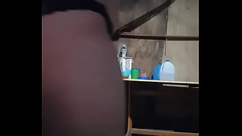 Mamasita Me Manda Video Modelando Su Cachetero thumbnail