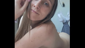Solo girl masturbation to orgasm