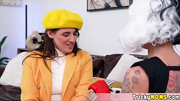 Weird milf using her strapon on her bf