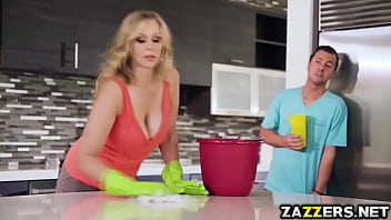 Jessy jones stuffs his thick cock on julia ann