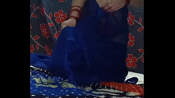 Beautiful indian girl maturbate in saree with dildo