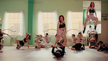 Tú gata quiere maki