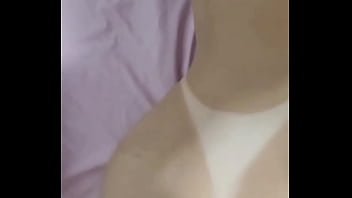 Loira casada do peitão sentando gostoso e dando o cuzinho enchi de leite