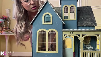 Goddess in sh unaware giantess vore destruction