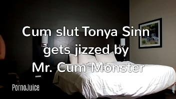 Cum spurting dildo plasters tonya sinn's face with fake cum