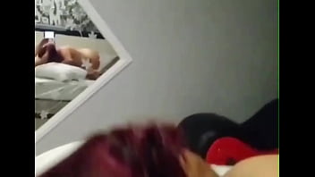 No motel vizinha adora cair de boca no negão