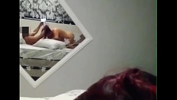 No motel vizinha adora cair de boca no negão