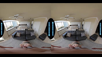 Married babe cheats with you while on vacation