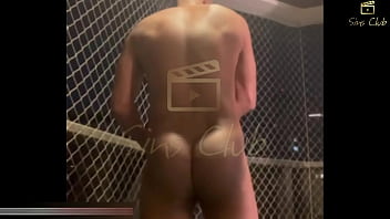 Corno decidiu dar um preto com a rola grossa para foder sua esposa putinha transa na sacada para o marido ouvir do andar de baixo