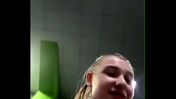 Crazy masturbating in the gym