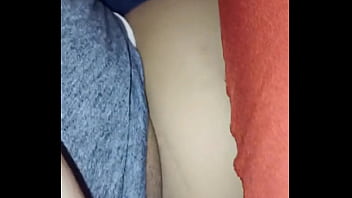 Encuentro la vecina orando y me deja follarla sin parar