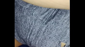 Encuentro la vecina orando y me deja follarla sin parar