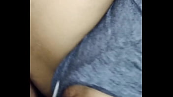 Encuentro la vecina orando y me deja follarla sin parar