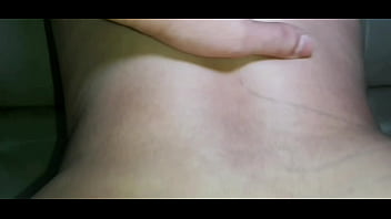 Novinha dos olhos lindos adoro uma foda com uma novinha