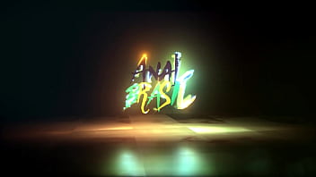 Metendo a vara no rabo da milf carla marchioni