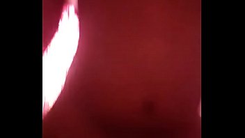 Morrita mexicana recibiendo verga de su novio