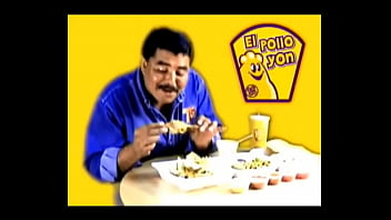 Video del hombre del pollo yon descuidos le ve el pezo