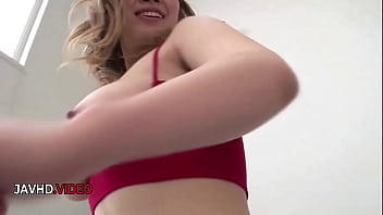 Seductive japanese cougar delivers mind blowing oral pleasure