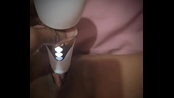 Que rico suena cuando me masturbo