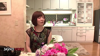 Airi miyazaki's steamy kitchen encounter with a big surprise