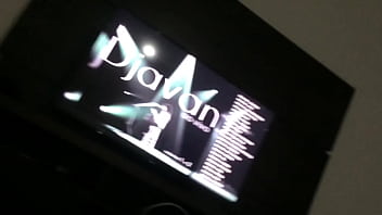 Magrinha tomando de ladinho