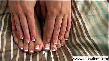 Girl love masturbating with all kind of stuff vid 29