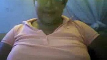 Fat woman flashes her tits