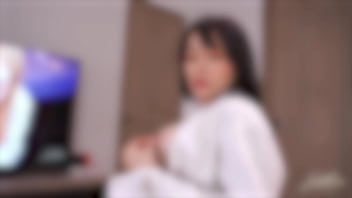 Full video le hago creampie a mi hermanastra mientras vemos porno juntos leela moon