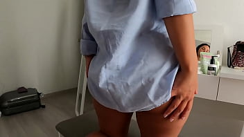 Horny milf show off her ass Horny milf show off her ass