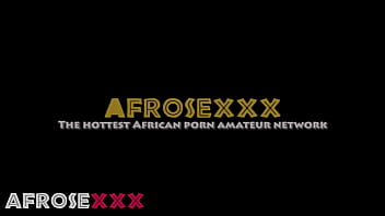 3 filles travaillant ensemble pour vider un homme