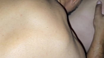 Topcast barbara fartura muito gostosa saindo da praça para dar no carro com um monte de motoboy olhando