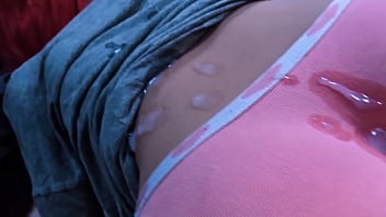 Ella me despierta con una increíble mamada