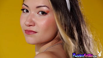 Cute brunette asian hottie reveals her exotic pussy