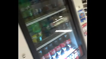 Upskirt esposa no mercado